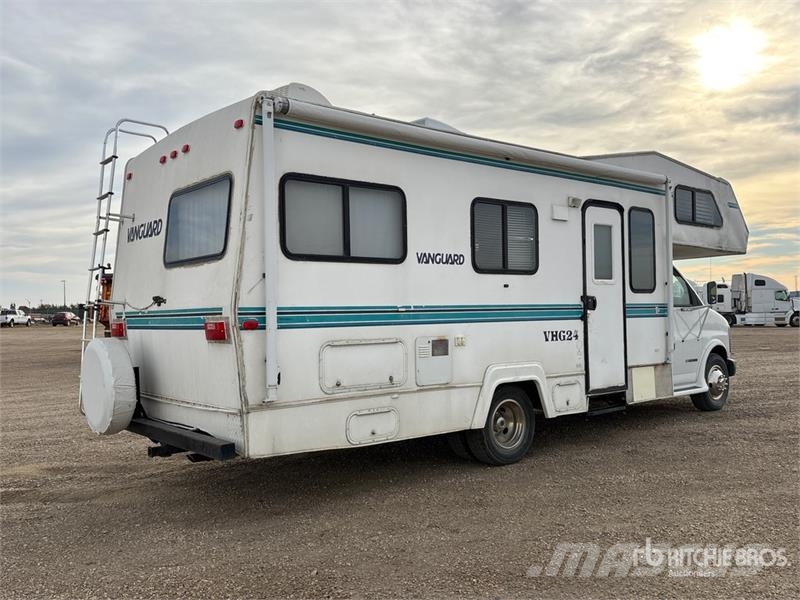 Chevrolet Express 3500 Kampeerwagens en caravans