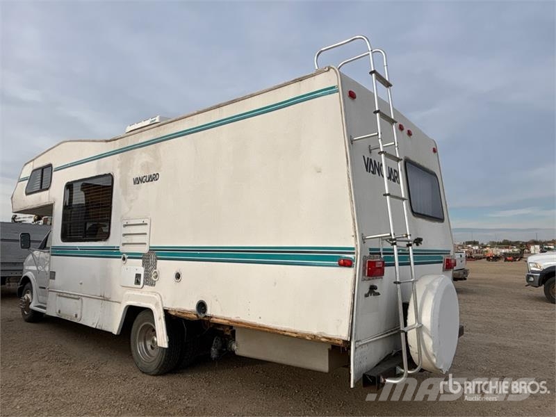 Chevrolet Express 3500 Kampeerwagens en caravans