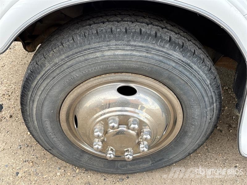 Chevrolet Express 3500 Kampeerwagens en caravans