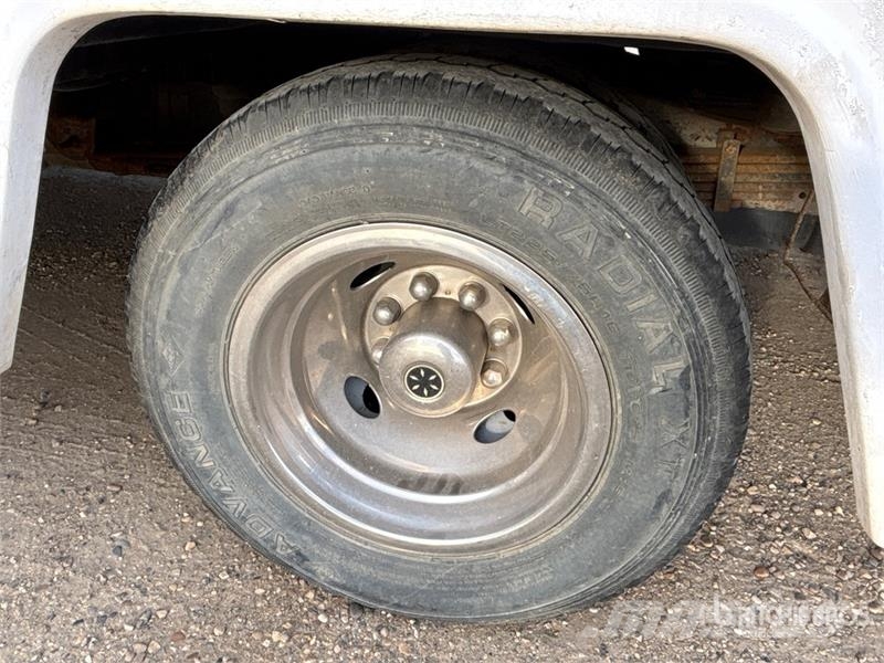 Chevrolet Express 3500 Kampeerwagens en caravans