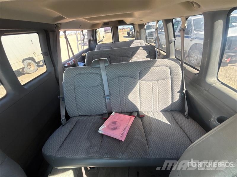 Chevrolet Express 3500 Camion nacelle