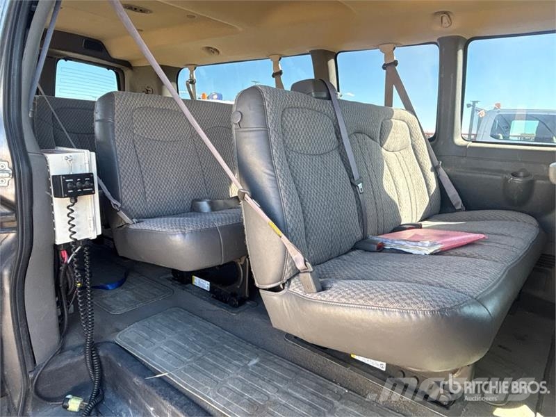 Chevrolet Express 3500 Camion nacelle