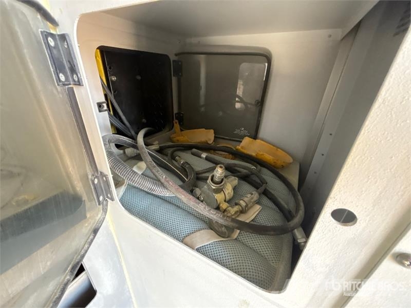 Chevrolet Express 3500 4x2 Ambulance 구급차