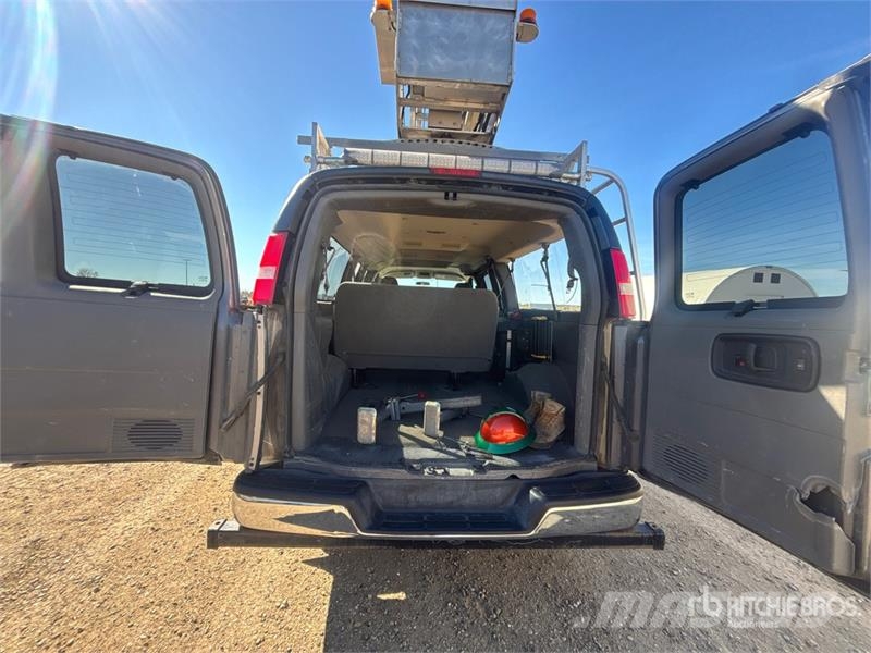 Chevrolet Express 3500 Camion nacelle