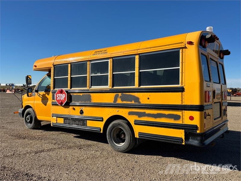 Chevrolet Express G3500 Bus Minibusse