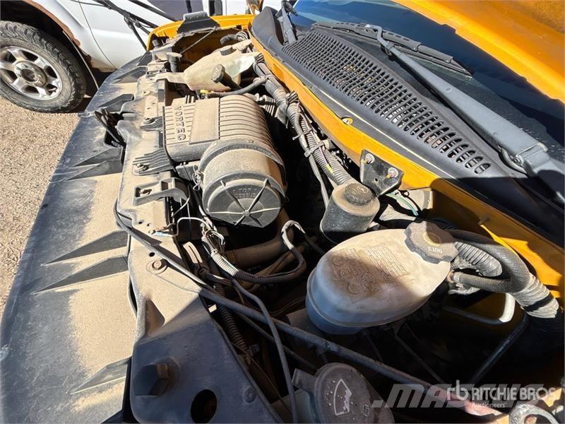 Chevrolet Express G3500 Bus Minibusse