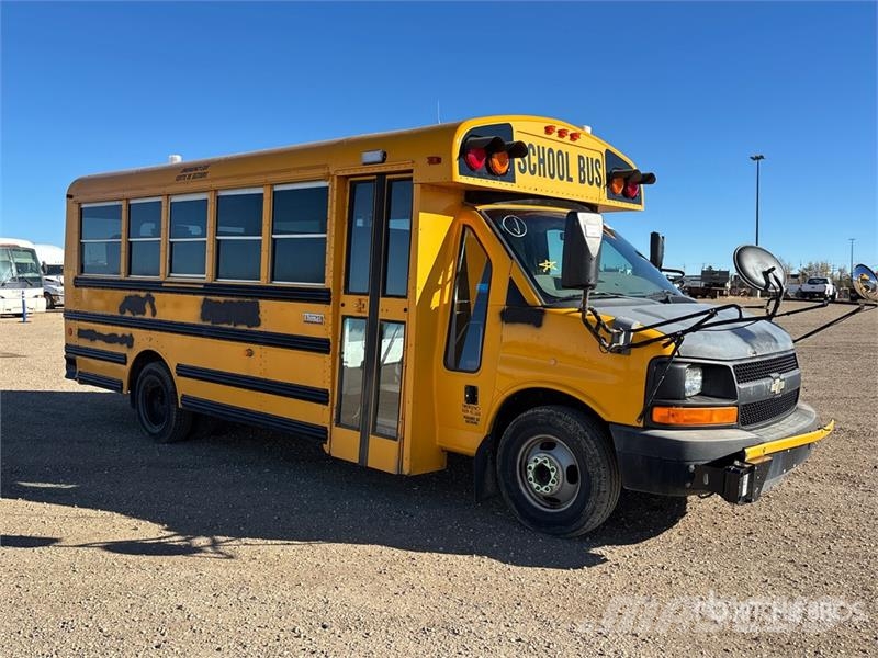 Chevrolet Express G3500 Bus Minibusse