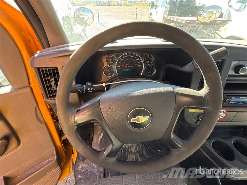 Chevrolet Express G3500 Bus Minibusse