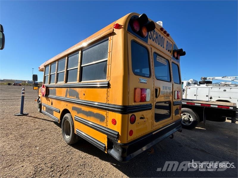 Chevrolet Express G3500 Bus Minibusse