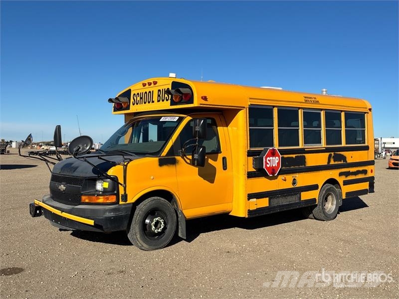 Chevrolet Express G3500 Bus Minibusse