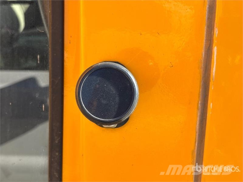 Chevrolet Express G4500 4x2 10-Seat School Bus 迷你巴士