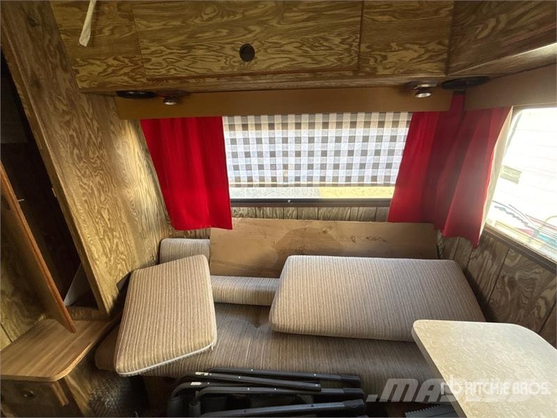 Chevrolet Itasca Sundancer Motor Home Autofurgonai ir karavanai
