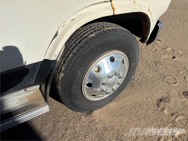 Chevrolet Itasca Sundancer Motor Home Autofurgonai ir karavanai