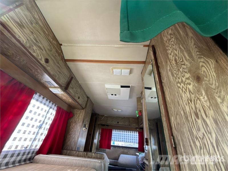 Chevrolet Itasca Sundancer Motor Home Autofurgonai ir karavanai
