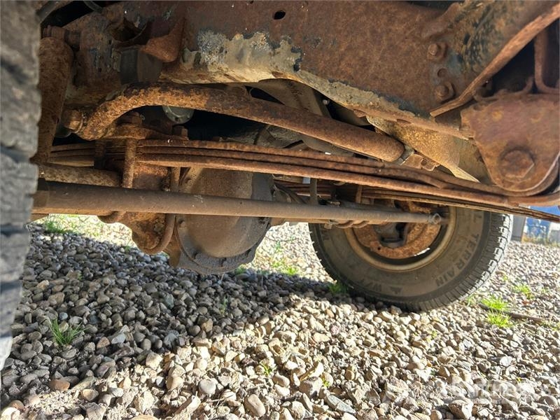 Chevrolet K20 4x4 Flatbed Truck Ciężarówki typu Platforma / Skrzynia