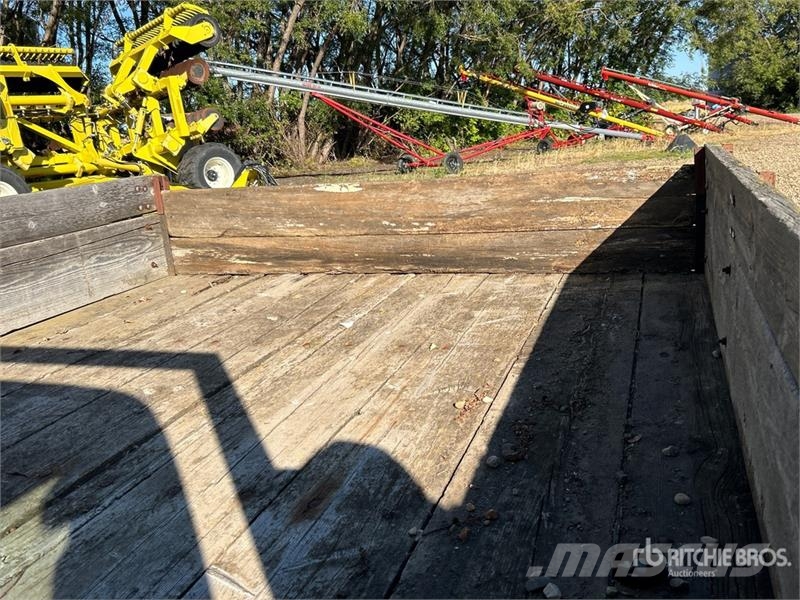 Chevrolet K20 4x4 Flatbed Truck Ciężarówki typu Platforma / Skrzynia