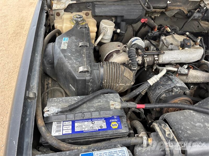 Chevrolet K2500 4x4 Extended Cab Pickup Muu