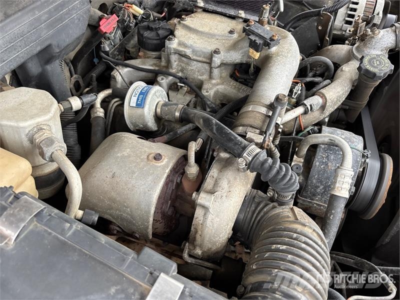 Chevrolet K2500 4x4 Extended Cab Pickup Muu
