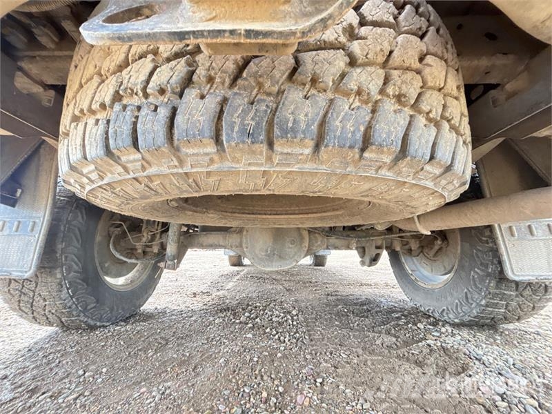 Chevrolet Silverado 1500 LT 4x4 Crew Cab Pickup Drugi