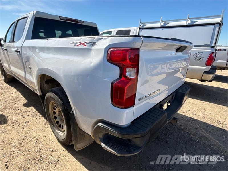 Chevrolet Silverado 1500 4x4 Crew Cab Pickup Anders