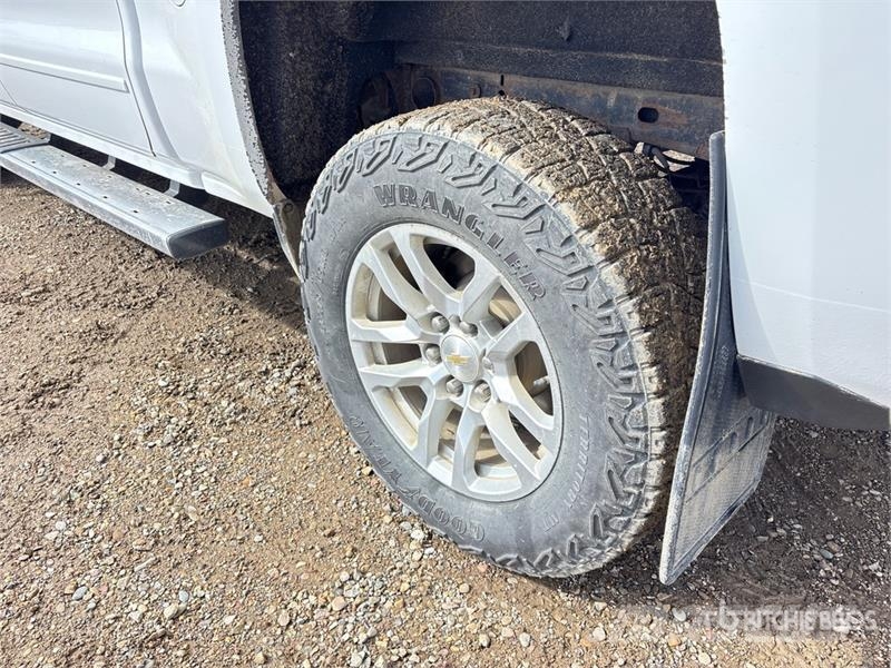 Chevrolet Silverado 1500 LT 4x4 Crew Cab Pickup Drugi