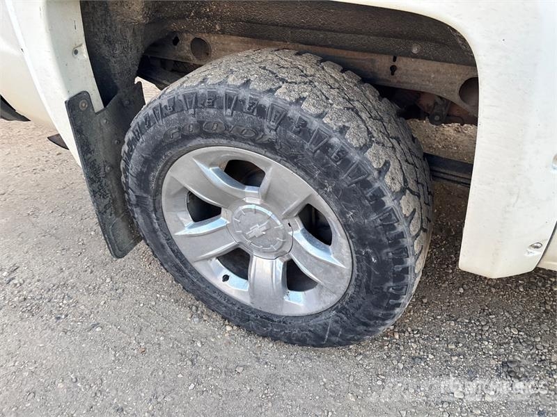 Chevrolet Silverado 1500 LT 4x4 Crew Cab Pickup Drugi