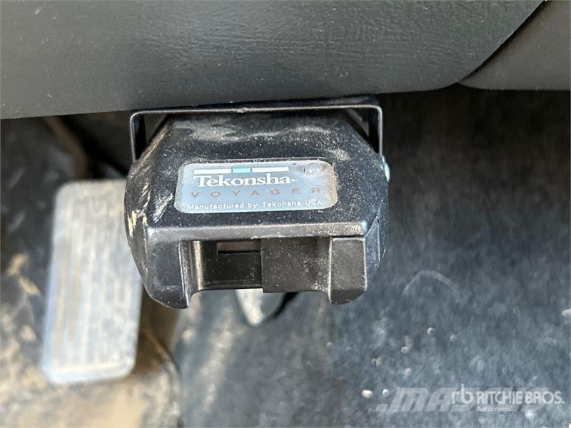 Chevrolet Silverado 1500 4x4 Crew Cab Pickup Прочие фургоны