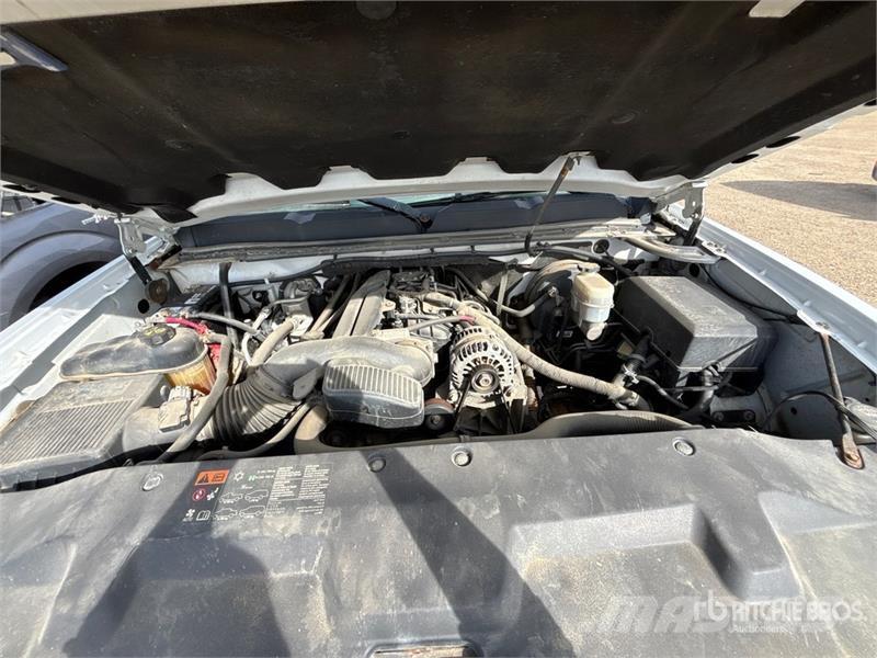Chevrolet Silverado 1500 LT 4x4 Extended Cab Pickup Muu