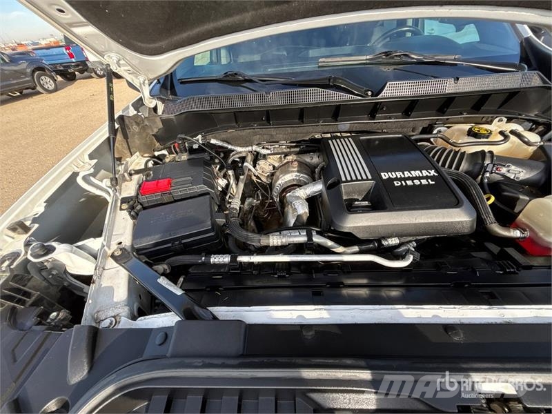 Chevrolet Silverado 1500 RST 4x4 Crew Cab Pickup Citi