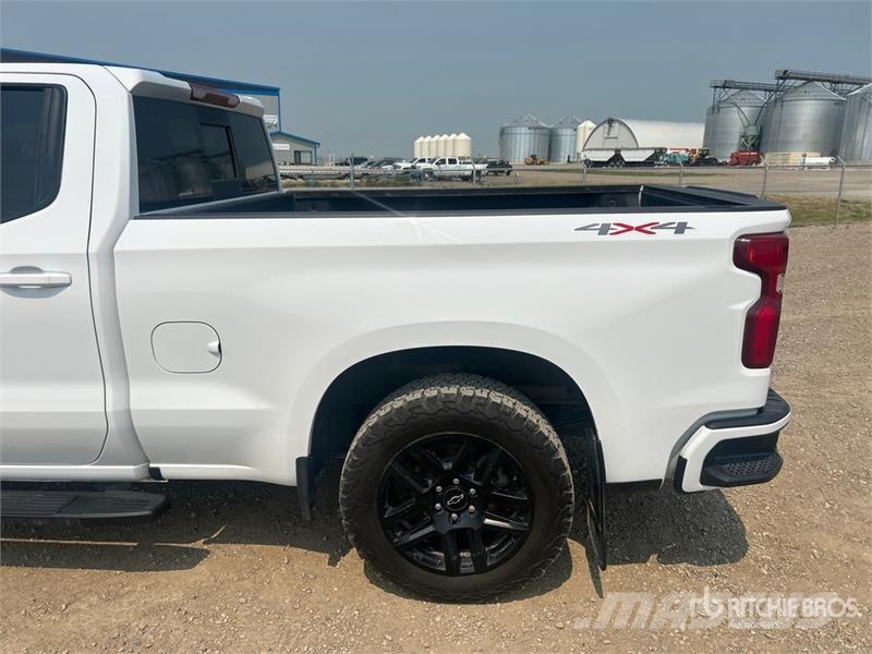 Chevrolet Silverado 1500 RST 4x4 Crew Cab Pickup Ostalo