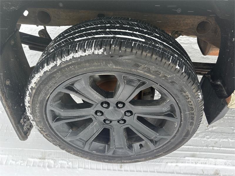 Chevrolet Silverado 1500 4x4 Crew Cab Pickup Other