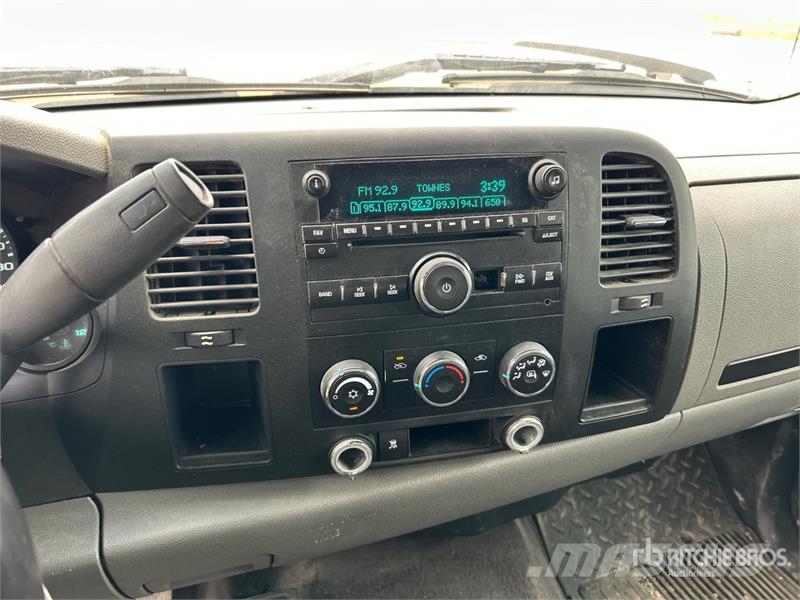 Chevrolet Silverado 1500 LS 4x4 Extended Cab Pickup Anders