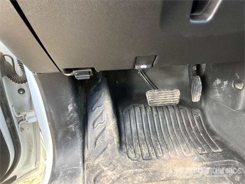 Chevrolet Silverado 1500 4x4 Crew Cab Pickup Muu
