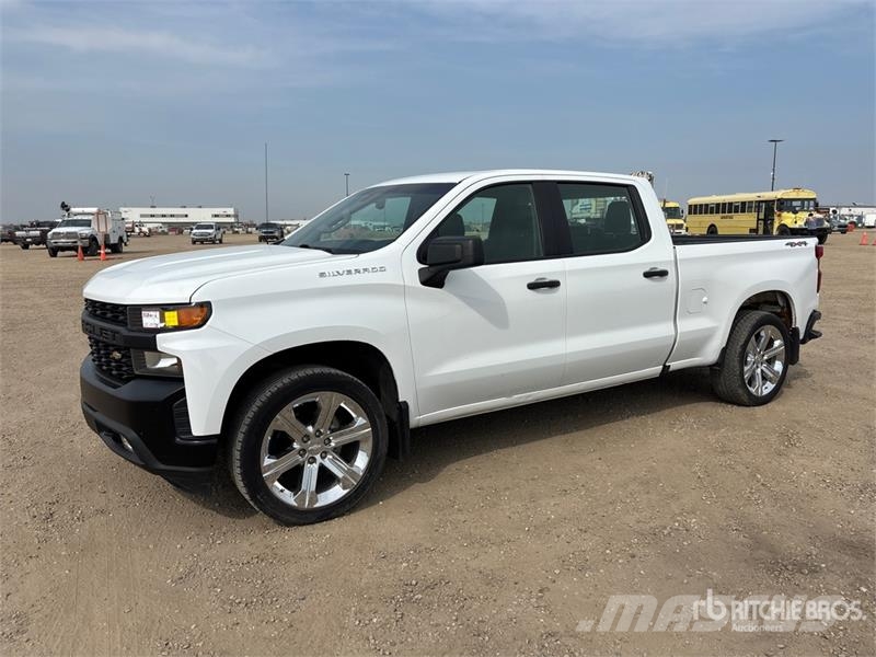 Chevrolet Silverado 1500 4x4 Crew Cab Pickup Прочие фургоны