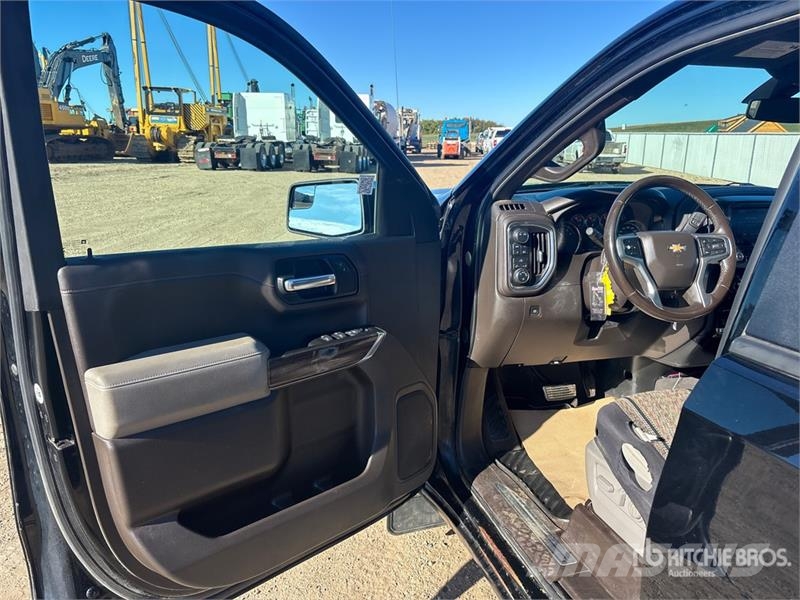 Chevrolet Silverado 1500 LT 4x4 Crew Cab Pickup 其他