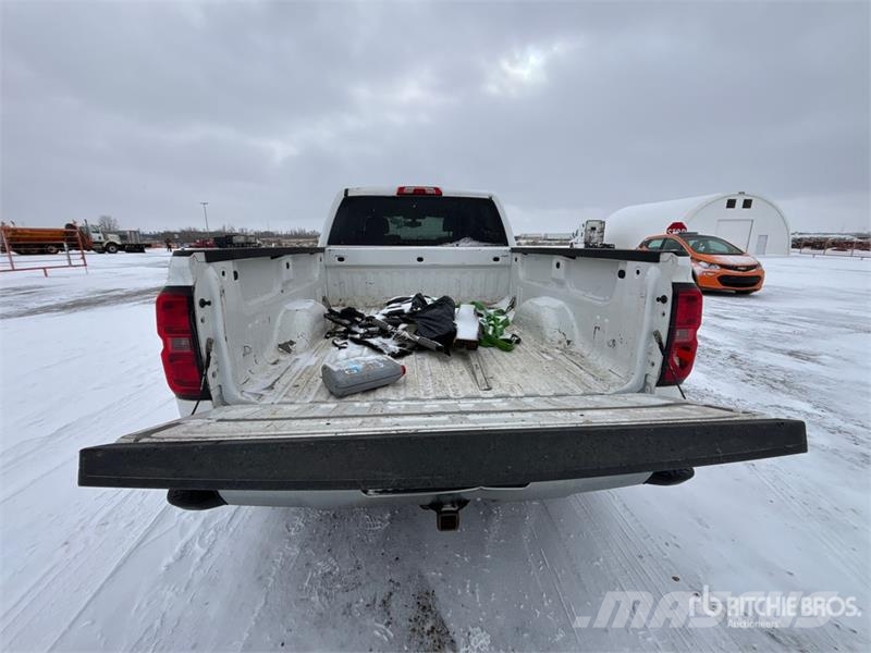 Chevrolet Silverado 1500 4x4 Crew Cab Pickup Other