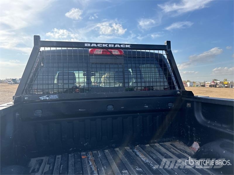 Chevrolet Silverado 1500 LTZ 4x4 Crew Cab Pickup Autre fourgon / utilitaire