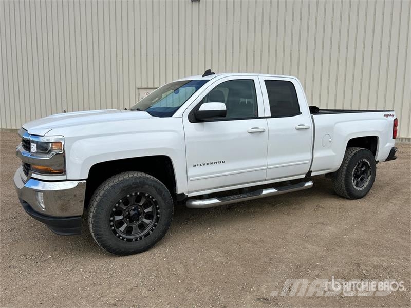 Chevrolet Silverado 1500 LT 4x4 Dual Cab Pickup Ostalo