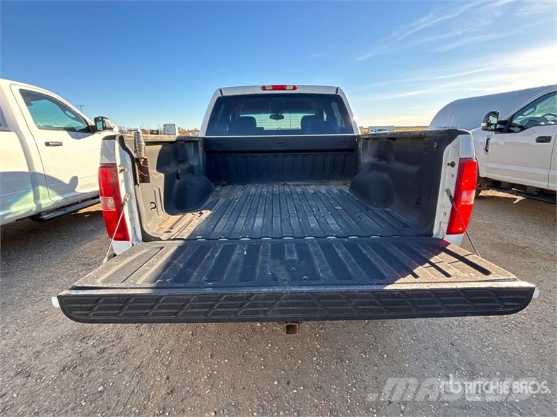 Chevrolet Silverado 1500 LT 4x4 Crew Cab Pickup Furgoni altro