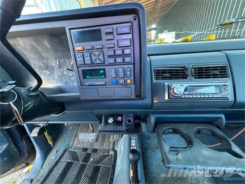 Chevrolet Silverado 1500 Z71 4x4 Pickup Altele