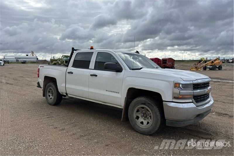 Chevrolet Silverado 1500 4x4 Crew Cab Pickup Other