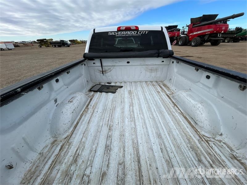 Chevrolet Silverado 1500 LT 4x4 Dual Cab Pickup Ostalo