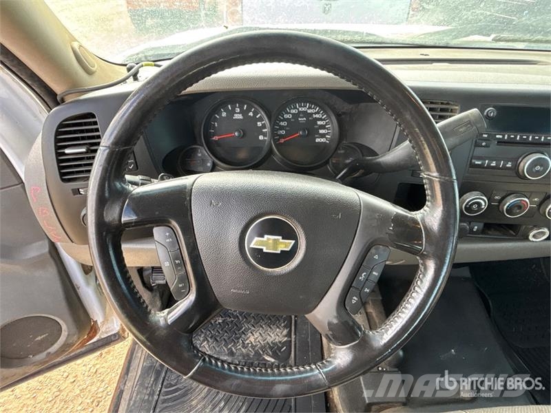 Chevrolet Silverado 1500 4x4 Extended Cab Pickup Ostalo