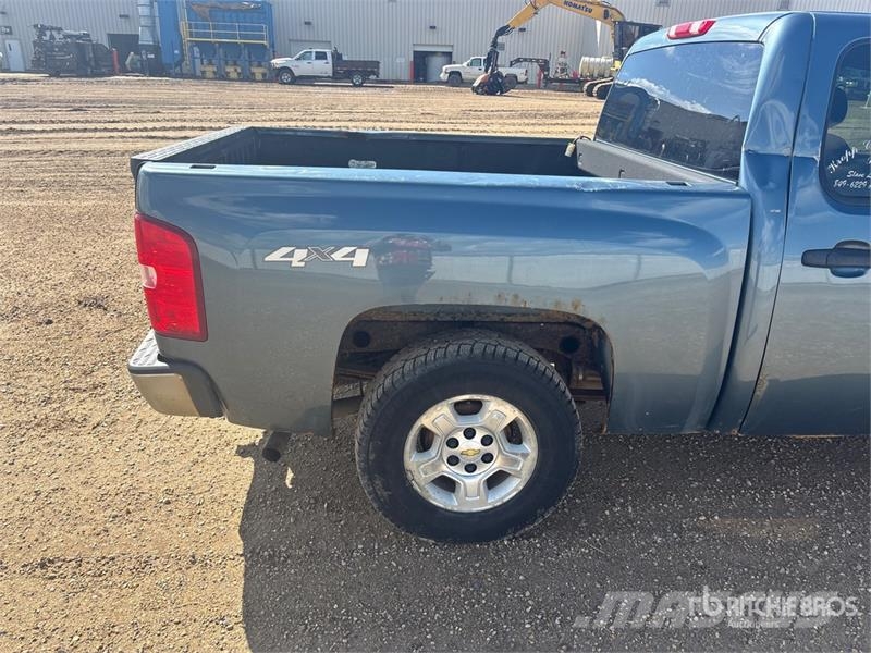Chevrolet Silverado 1500 LT 4x4 Crew Cab Pickup Ostalo