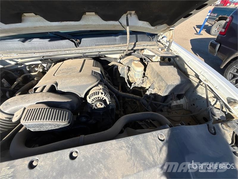 Chevrolet Silverado 1500 LT 4x4 Crew Cab Pickup Anders