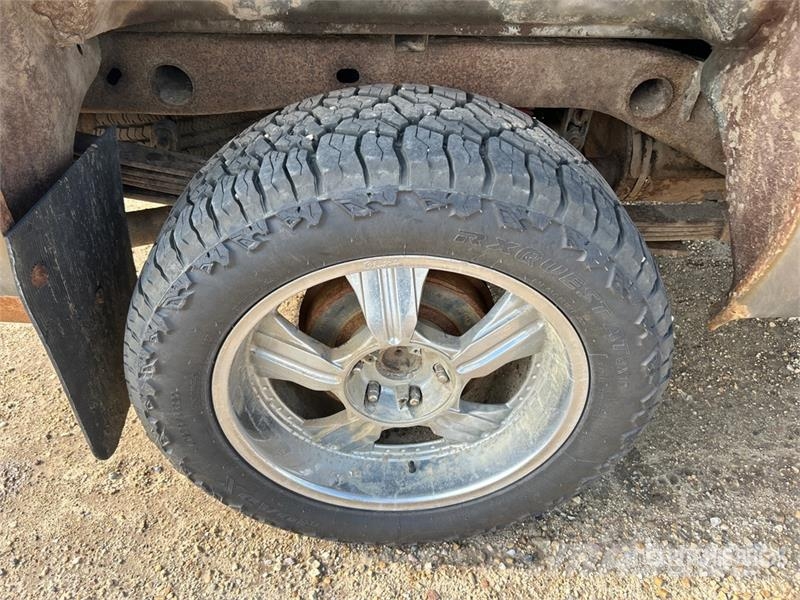 Chevrolet Silverado 1500 LT 4x4 Extended Cab Pickup Ostalo