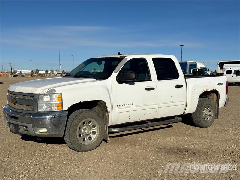 Chevrolet Silverado 1500 LT 4x4 Crew Cab Pickup Anders