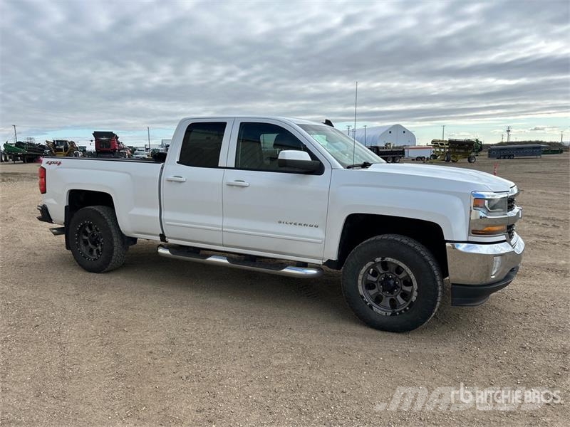 Chevrolet Silverado 1500 LT 4x4 Dual Cab Pickup Ostalo