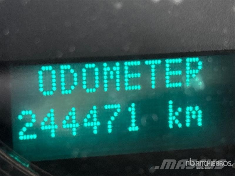 Chevrolet Silverado 1500 LT 4x4 Extended Cab Pilot Pickup Ostalo