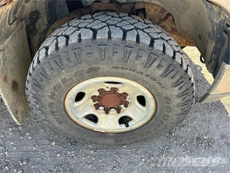 Chevrolet Silverado 1500 4x4 Crew Cab Pickup Прочие фургоны